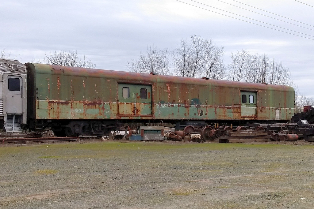 NP unreadable number baggage car